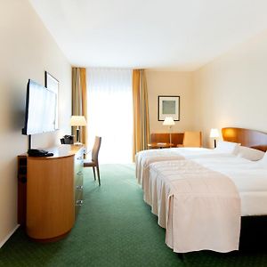 Comfort Zimmer mit Kingsize-Bett